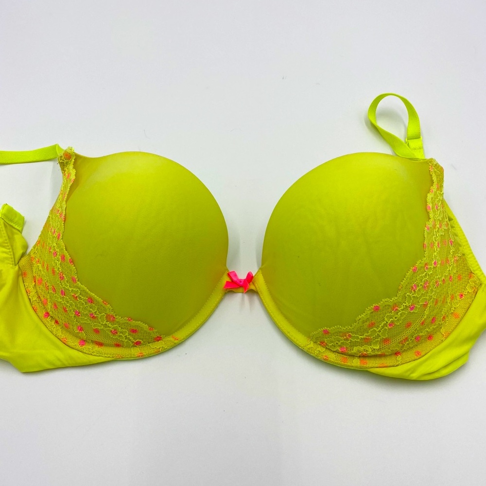 Victoria’s Secret push up bra